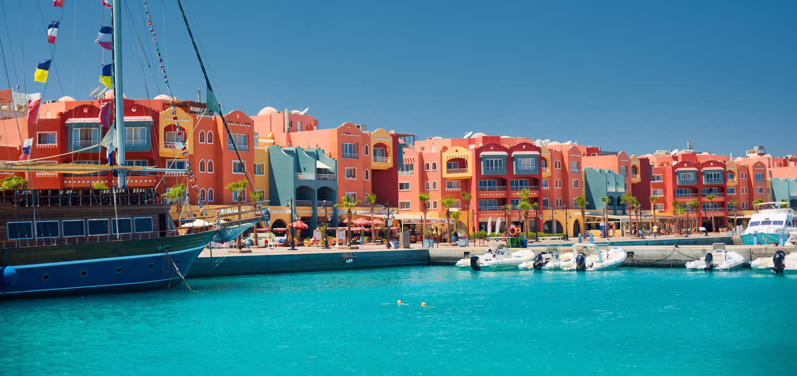 The-Ultimate-9-Step-Guide-to-Buying-Luxury-Property-in-Hurghada-2-scaled
